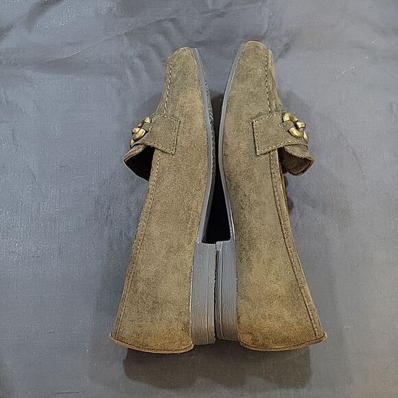 BRAND NEW WHITEMT CHAIN LINKING DESIGN SLIP ON WOMEN"S LOAFER - Picture 11 of 15